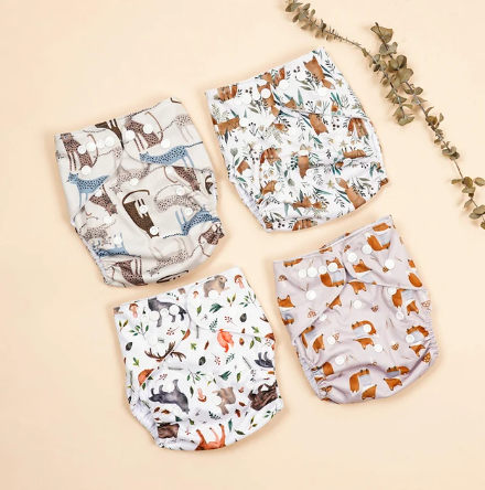 Pañal reutilizable de tela con dibujos de animales