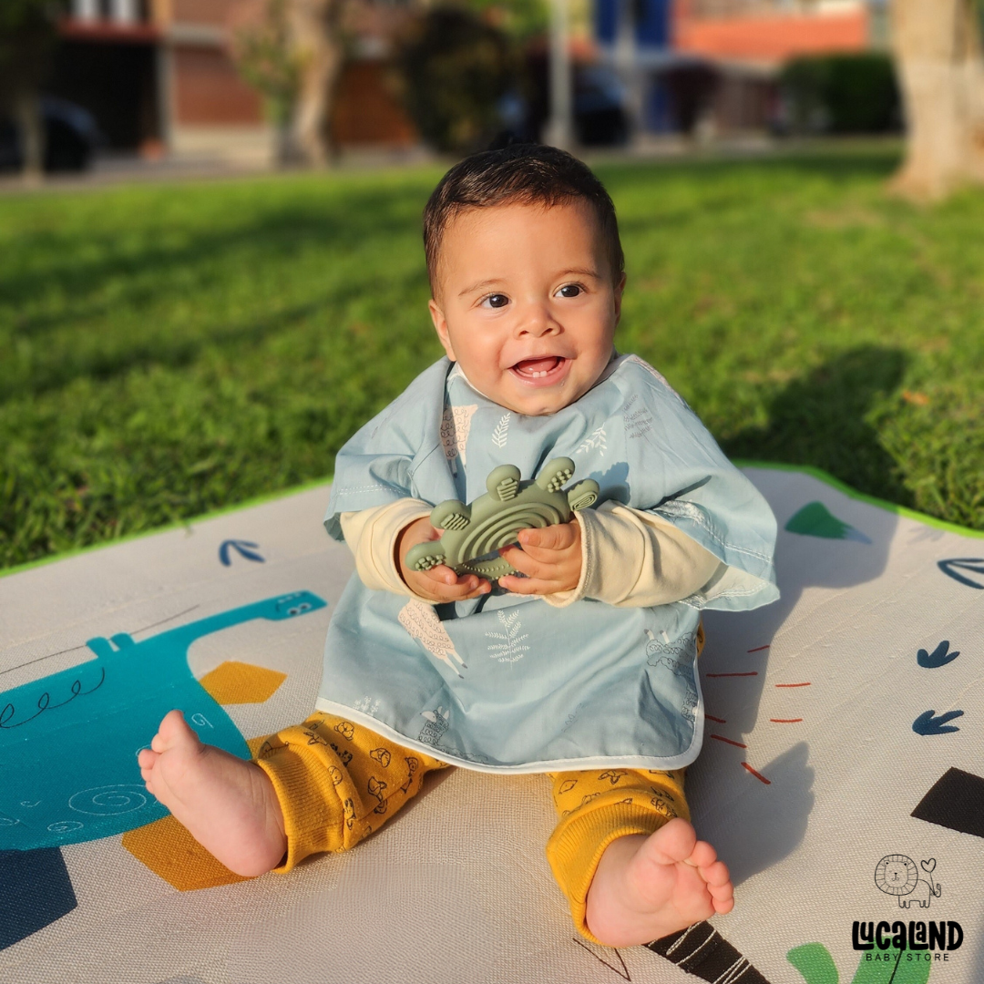 Baberos impermeables con dibujos