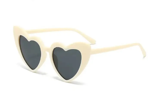 Lentes en forma de corazón de colores